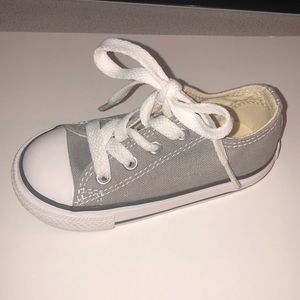 Grey converse shoes